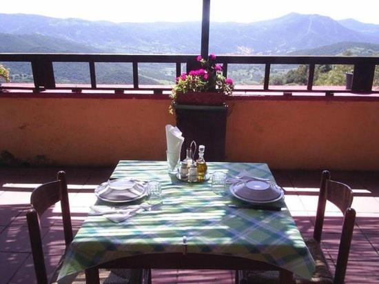 Agriturismo E Antica Fattoria Matteu Bed and Breakfast Teulada Exteriör bild